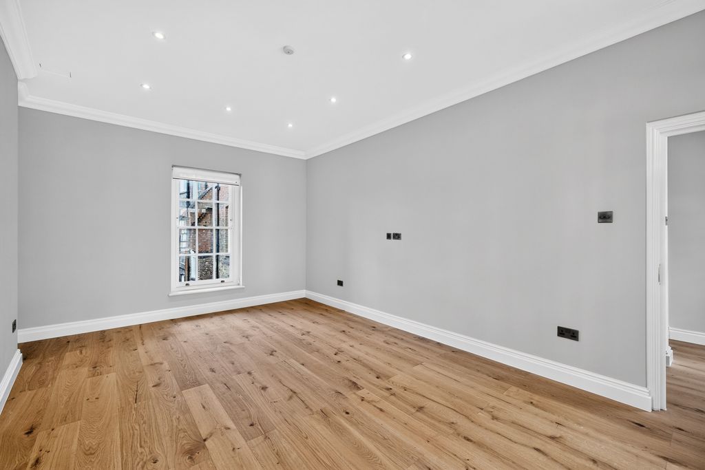 Property photo 2 of 19 Reception Room