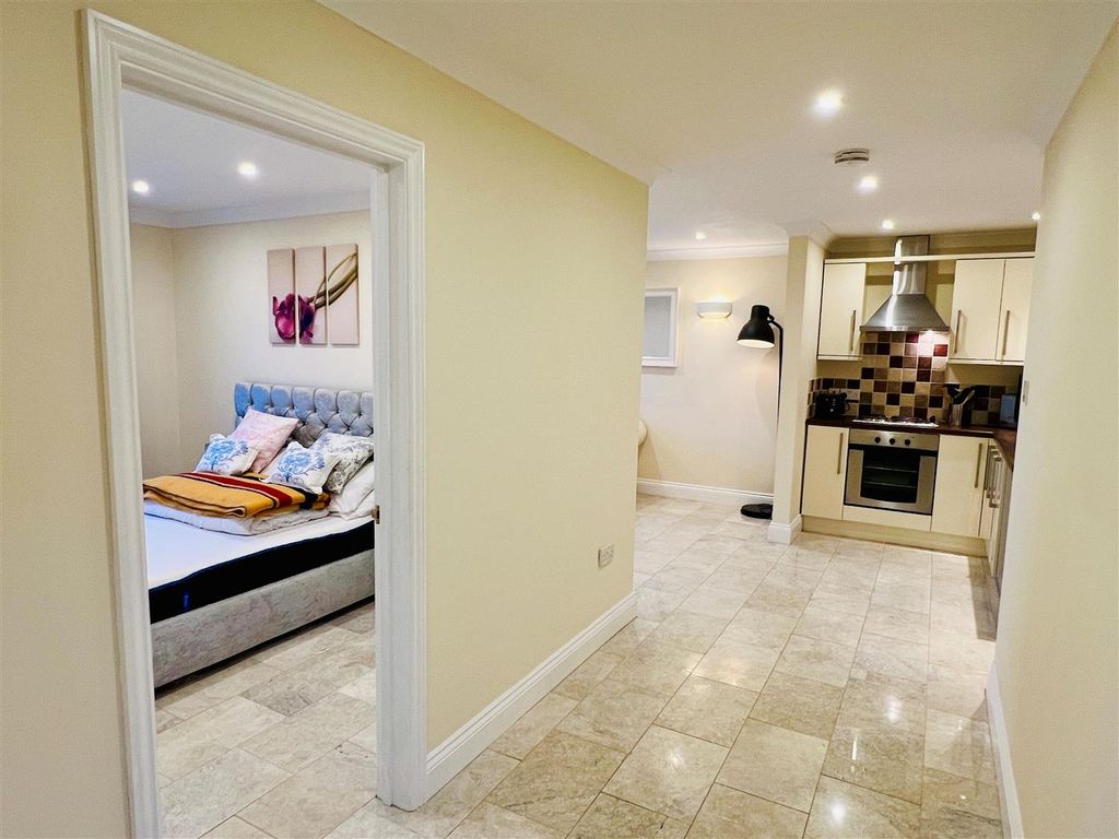 Property photo 3 of 8 3..Jpg