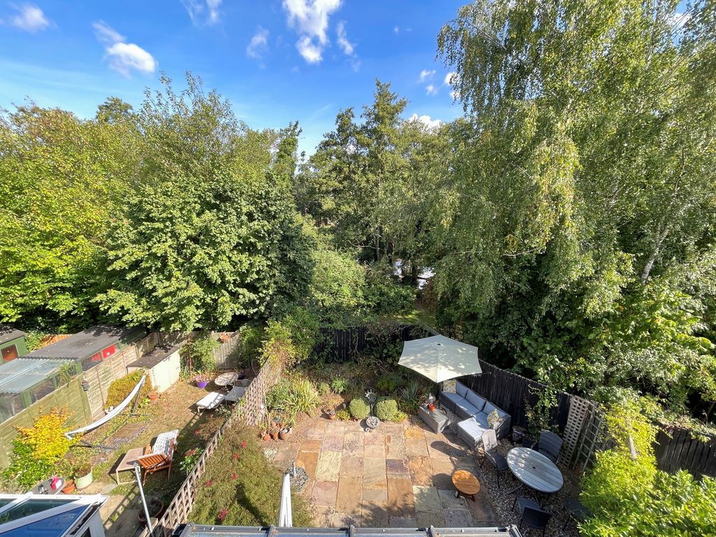 Property photo 2 of 38