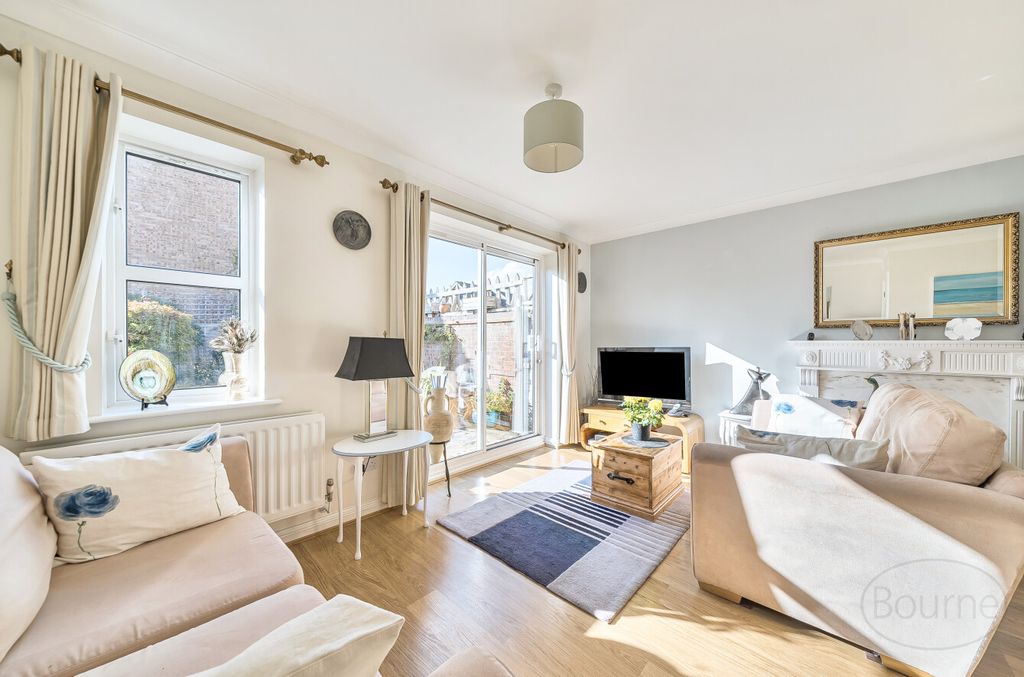 Property photo 2 of 15 9059d8B3-Dfc7-42d...