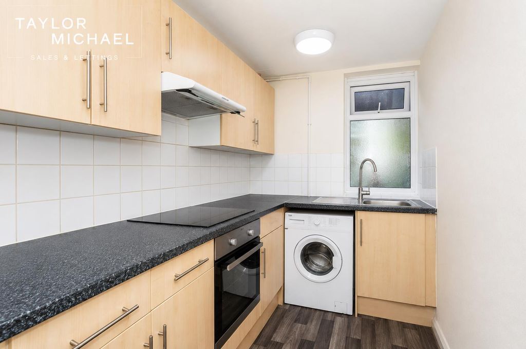 Property photo 2 of 13 Kitchen