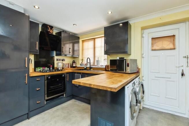 Property photo 2 of 14