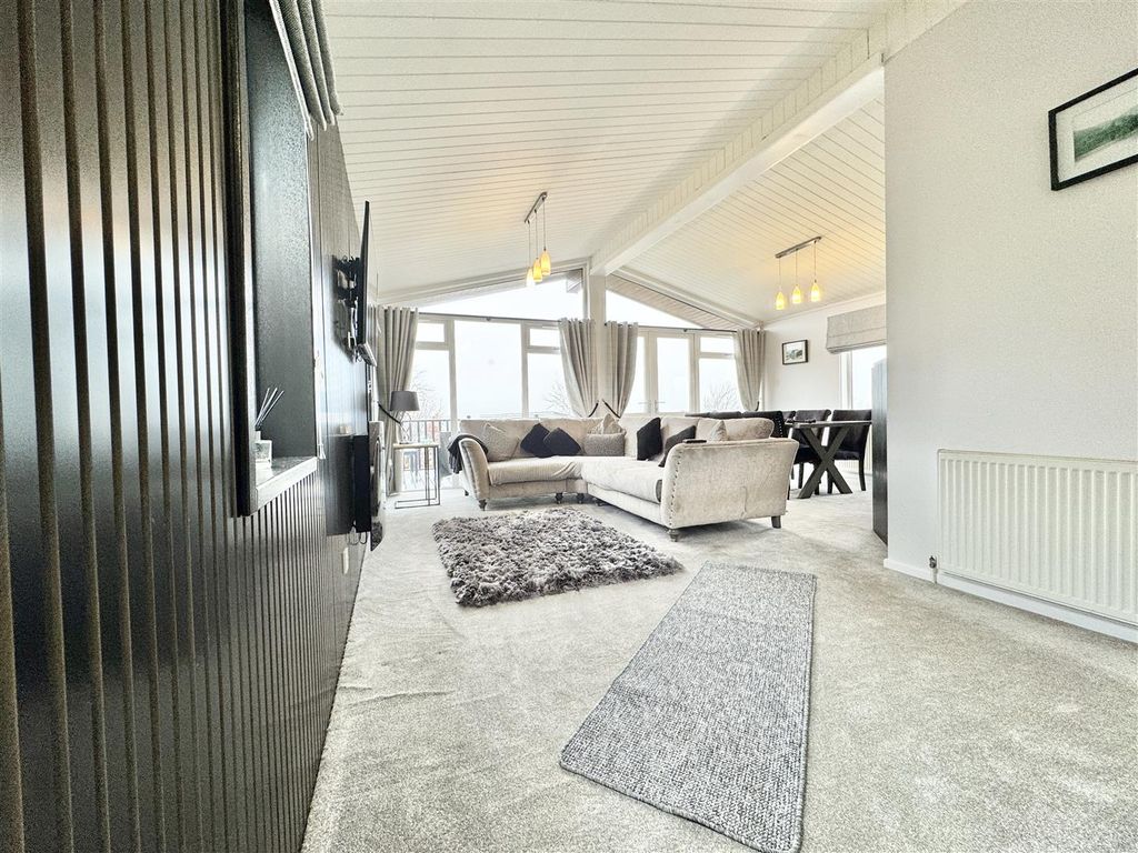 Property photo 3 of 22 Img_5845.Jpg