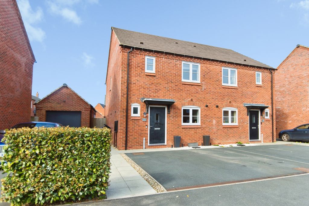 Property photo 1 of 15 Front