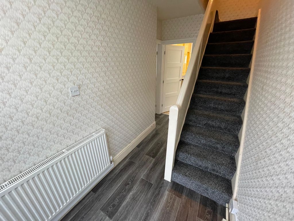 Property photo 2 of 16 Property