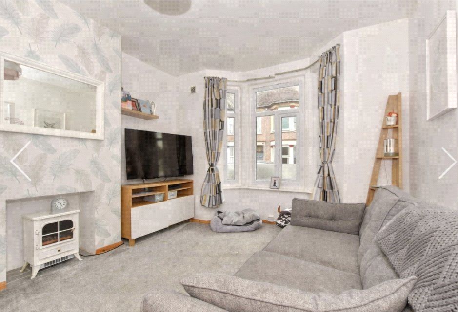 Property photo 3 of 17 Picture No. 02