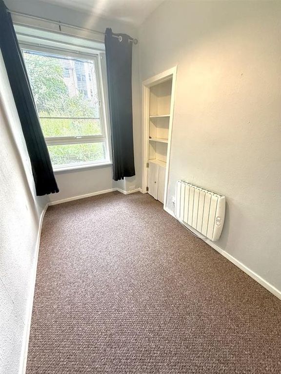 Property photo 3 of 7 Bedrooom