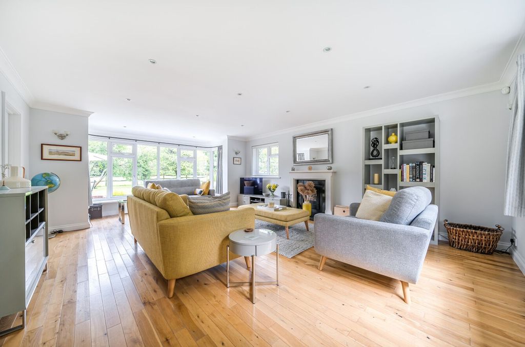 Property photo 2 of 24