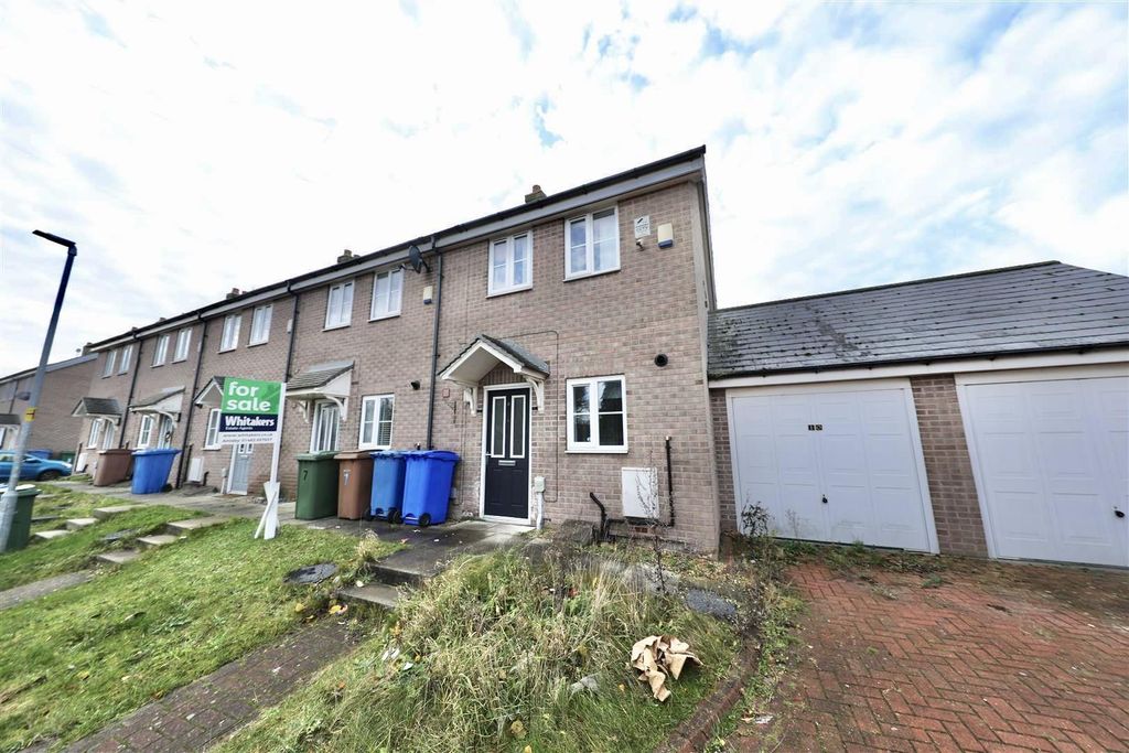 Property photo 1 of 14 Front