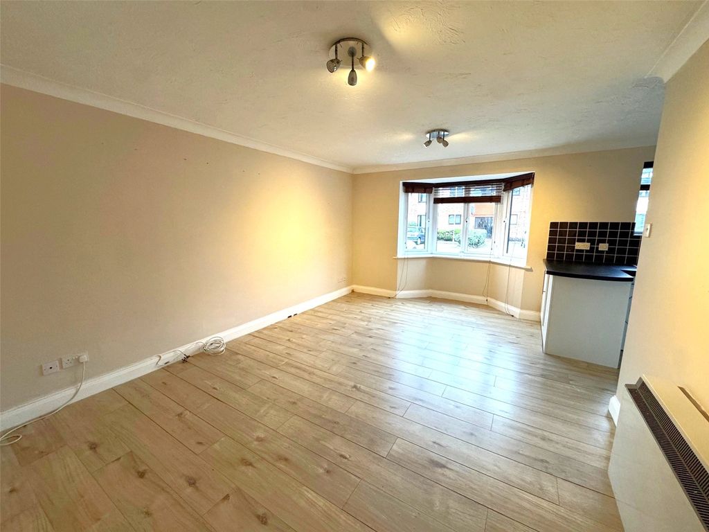 Property photo 2 of 7 Picture No. 05