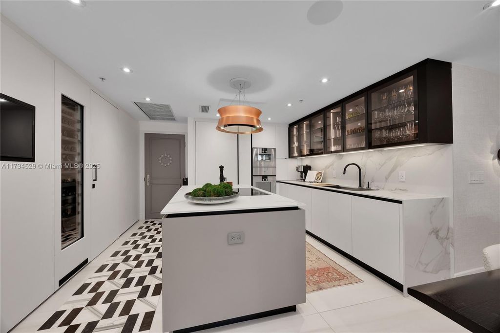 Property photo 3 of 38 <Alttext/>