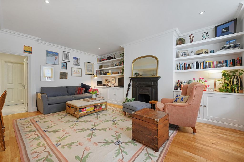 Property photo 2 of 11 Sinclair Road