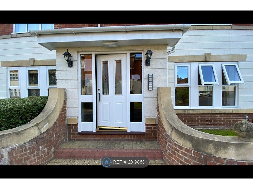 Property photo 2 of 11