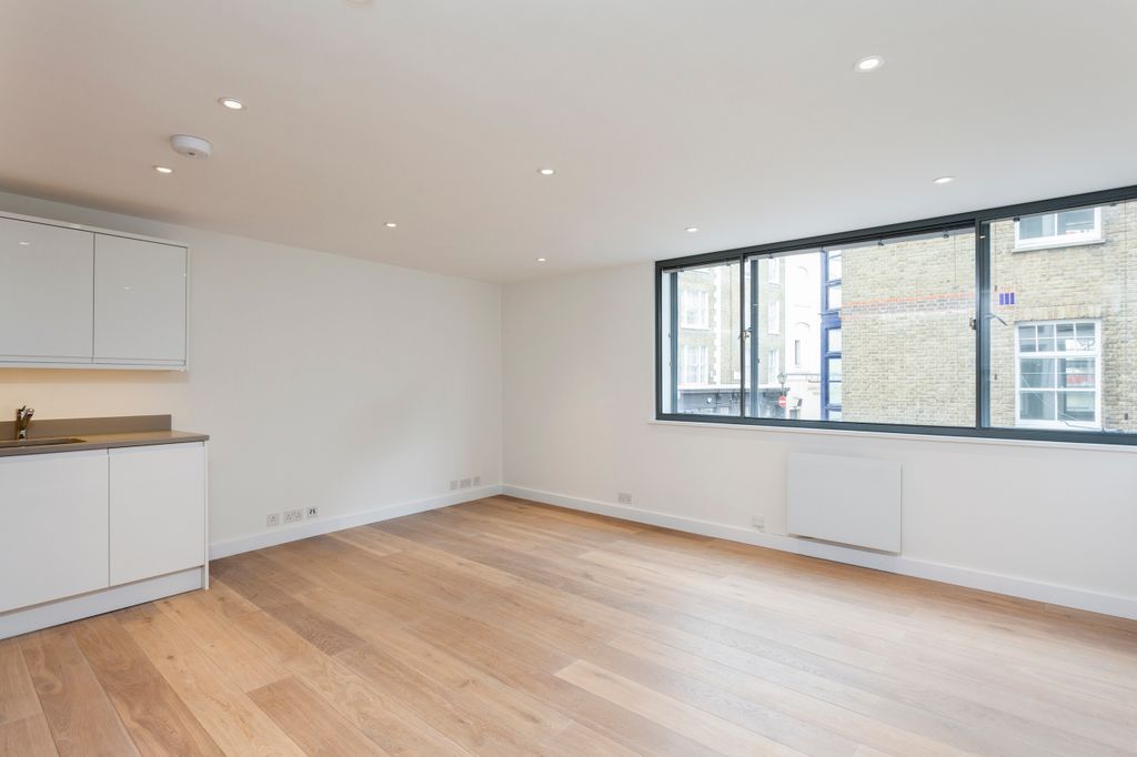 Property photo 1 of 18 Image