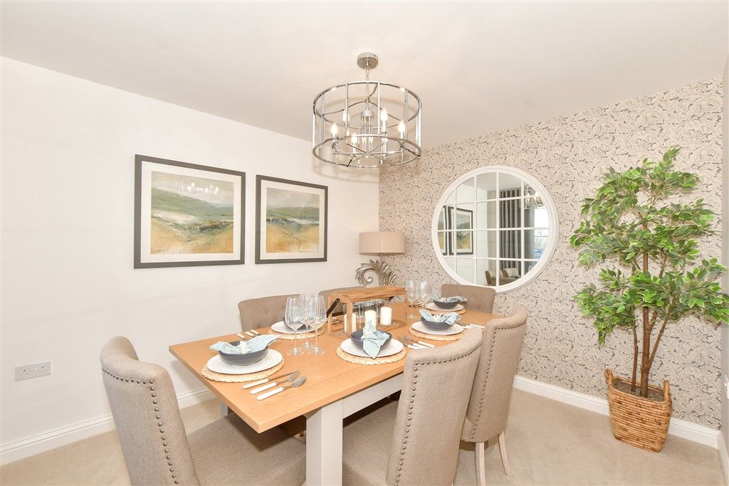 Property photo 3 of 16 Dining Room