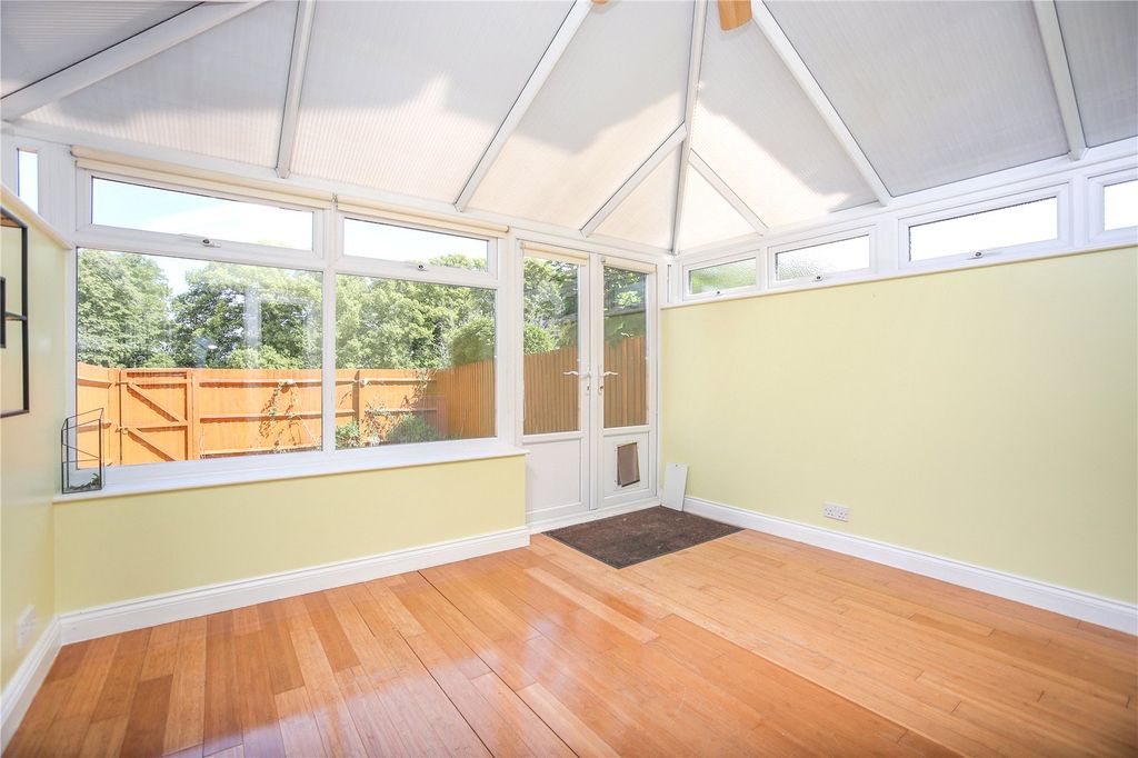 Property photo 3 of 17 Picture No. 16
