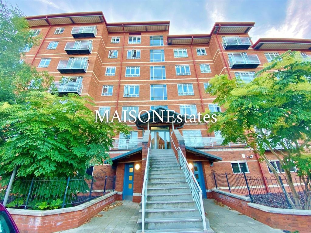 Property photo 1 of 9 Masion - Osbourne House (10).Jpg