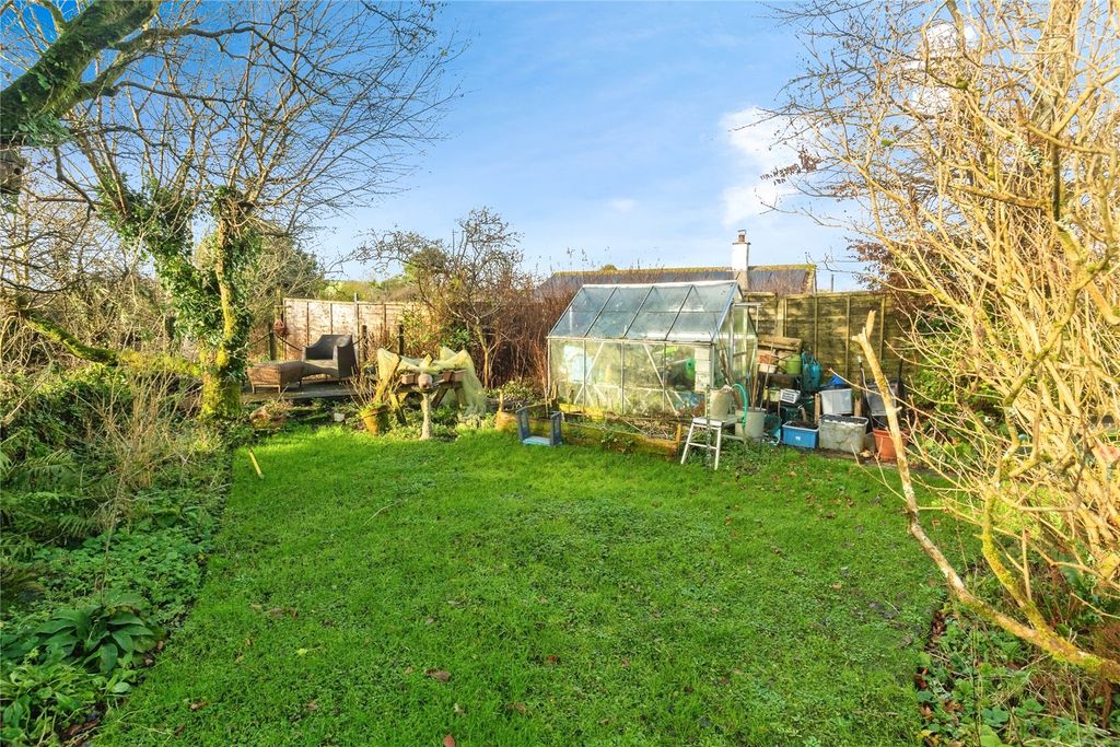 Property photo 3 of 23 Garden