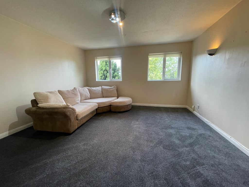 Property photo 2 of 6