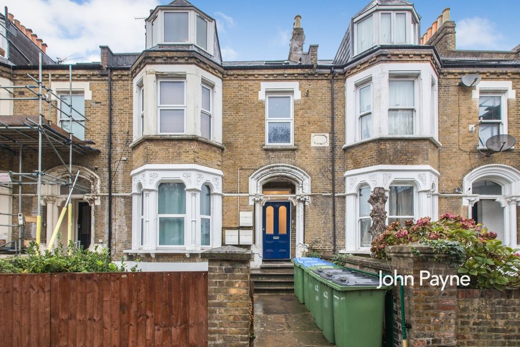 Property photo 1 of 11 External