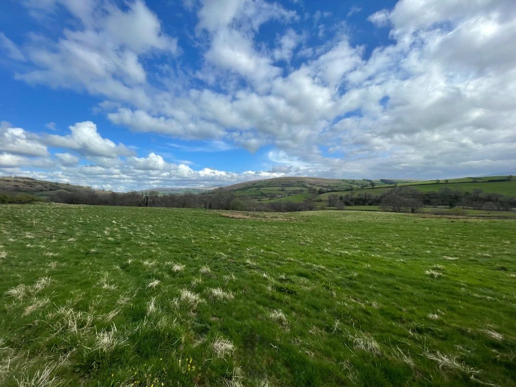Property photo 2 of 4 Picture No. 02