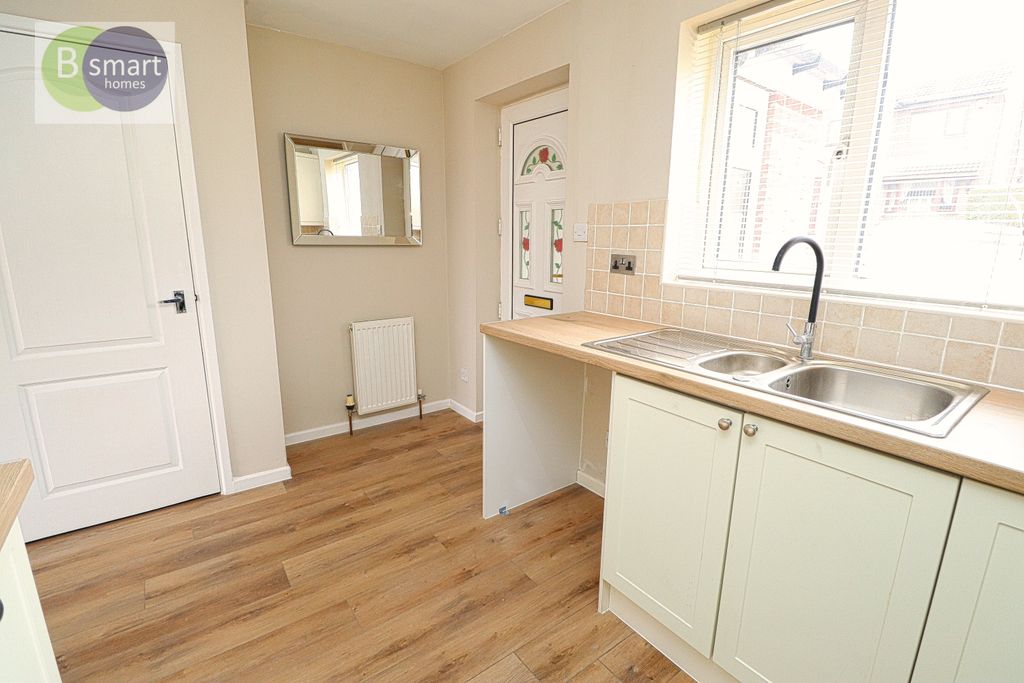 Property photo 3 of 12 Img_0488