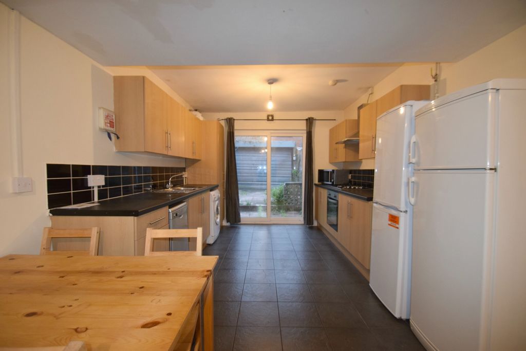 Property photo 1 of 12 Photo 1