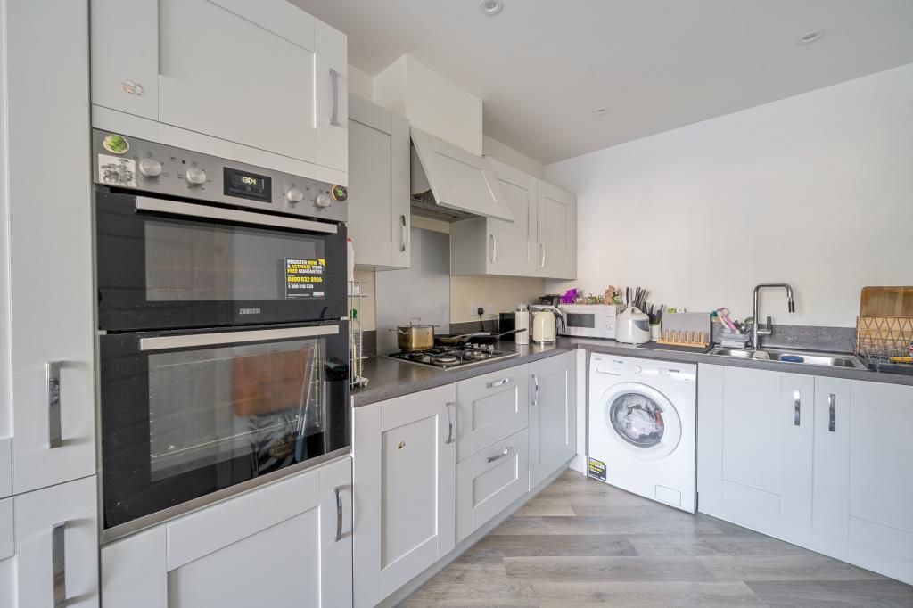 Property photo 2 of 20 Kitchen