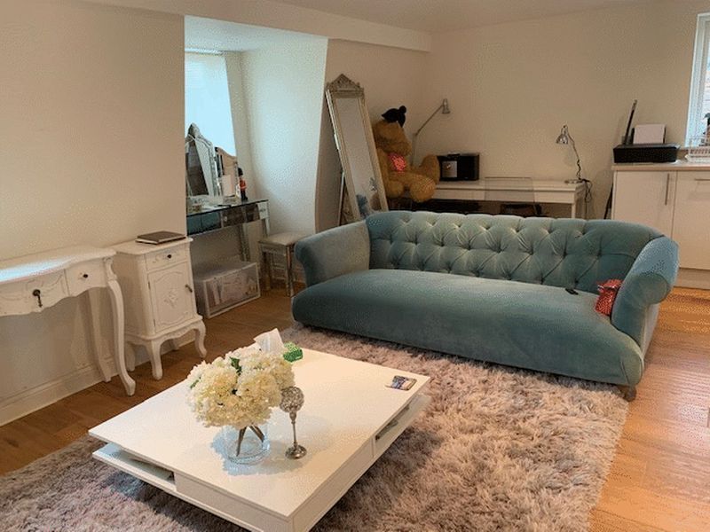 Property photo 2 of 8 Photo 5