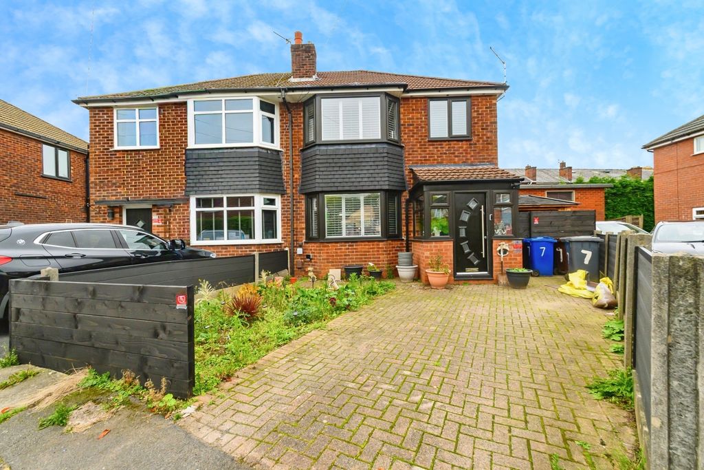 Property photo 1 of 17 Photo