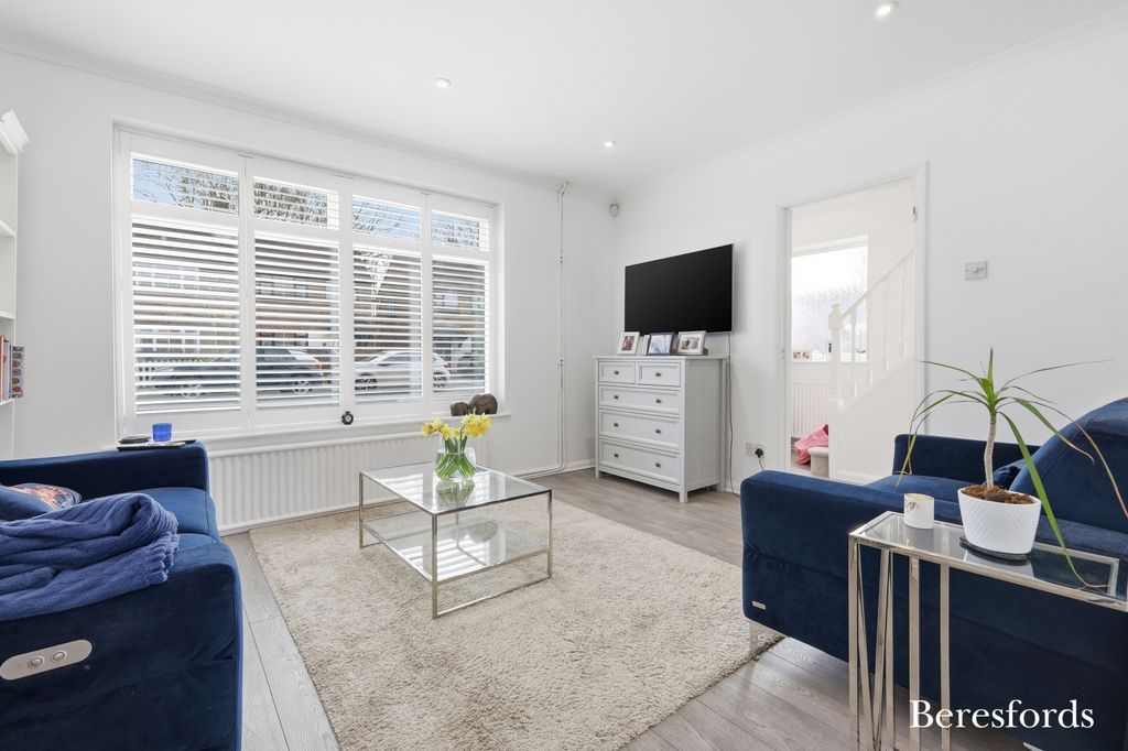 Property photo 2 of 12 Picture No. 23