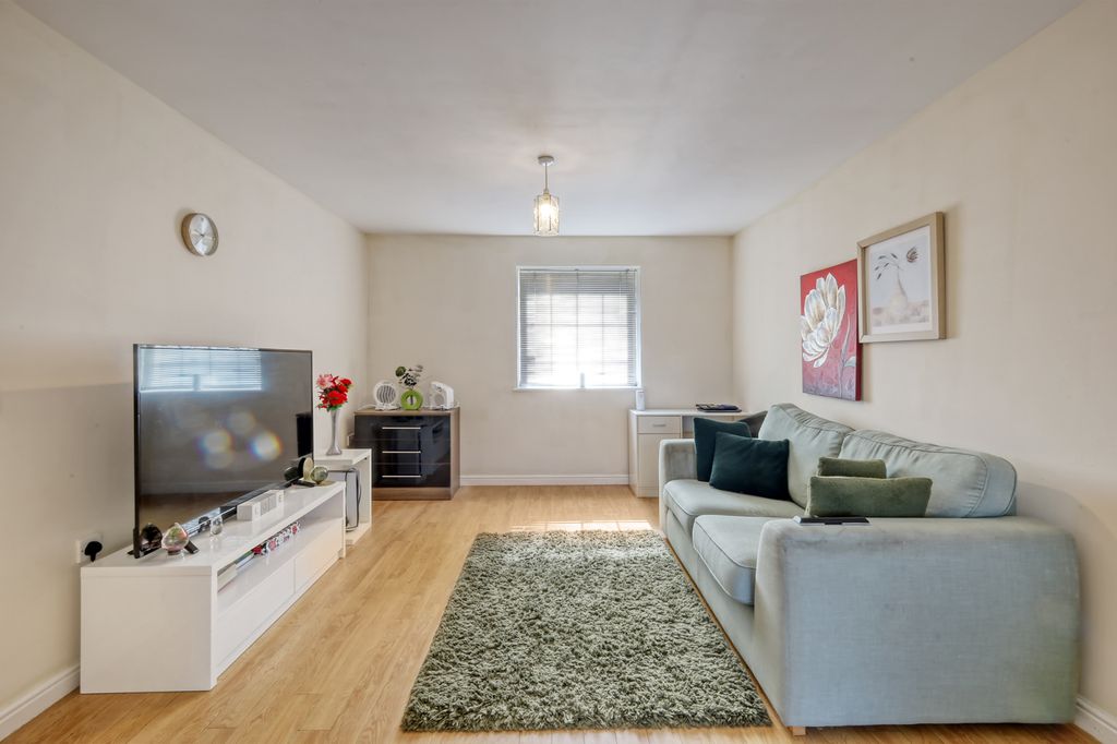 Property photo 2 of 13 Gallery