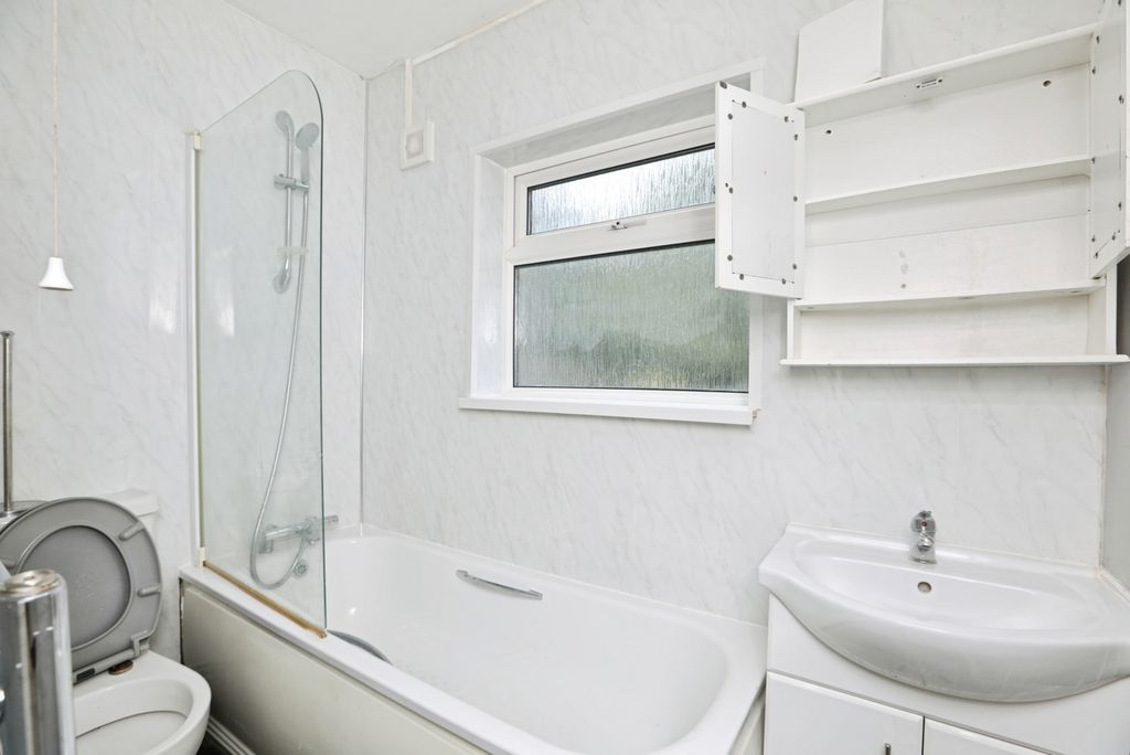 Property photo 3 of 11 Pbox-Img.Jpg