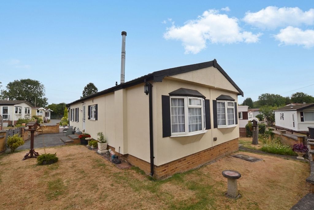Property photo 1 of 22