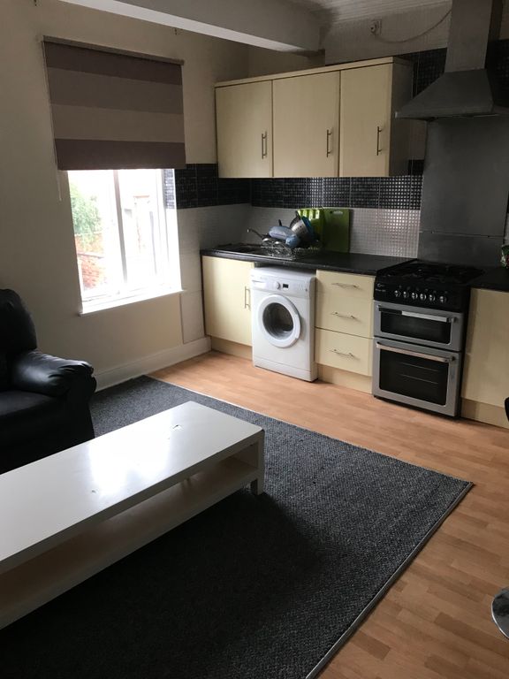 Property photo 2 of 31