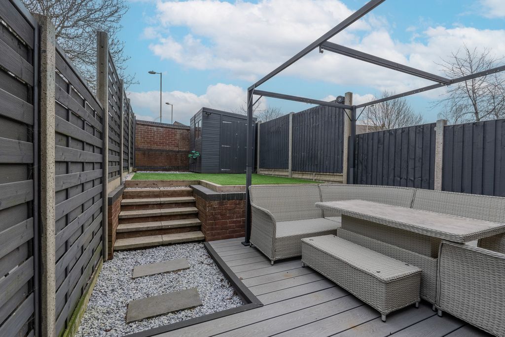 Property photo 3 of 9