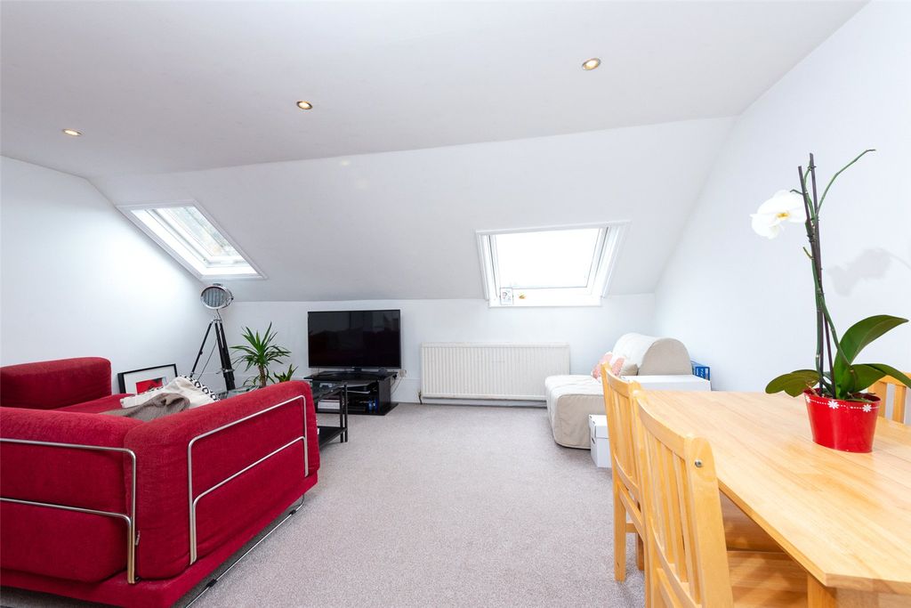 Property photo 3 of 10 Picture No. 03