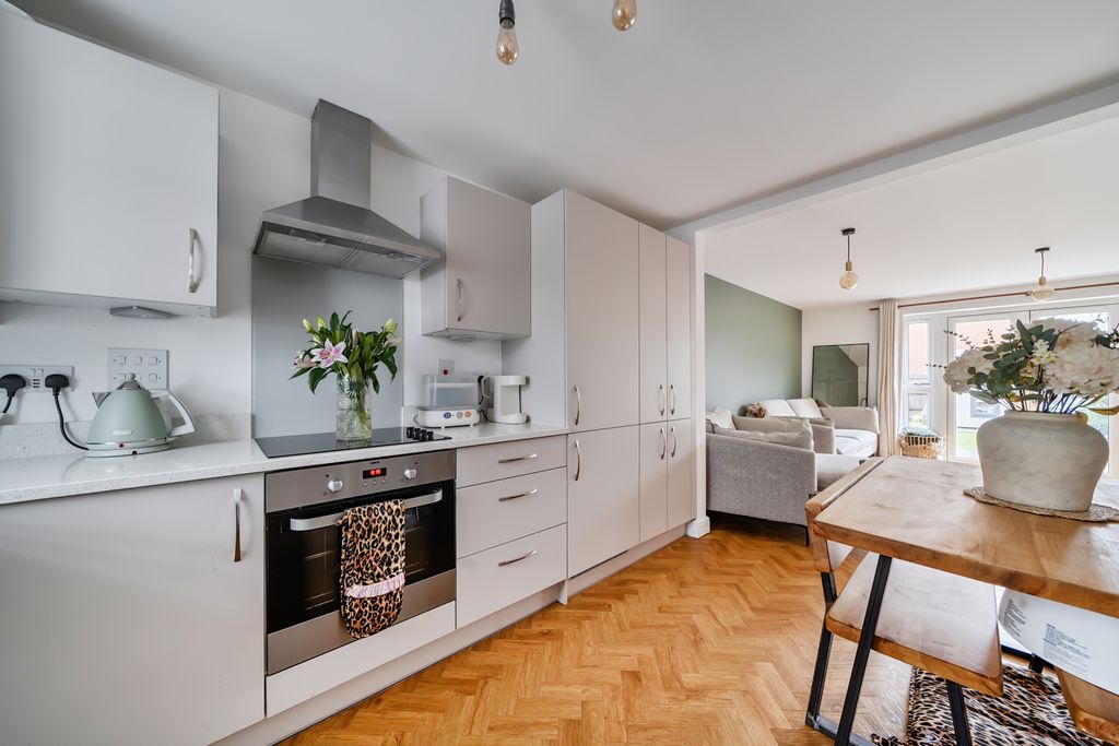 Property photo 3 of 23 Picture No. 09