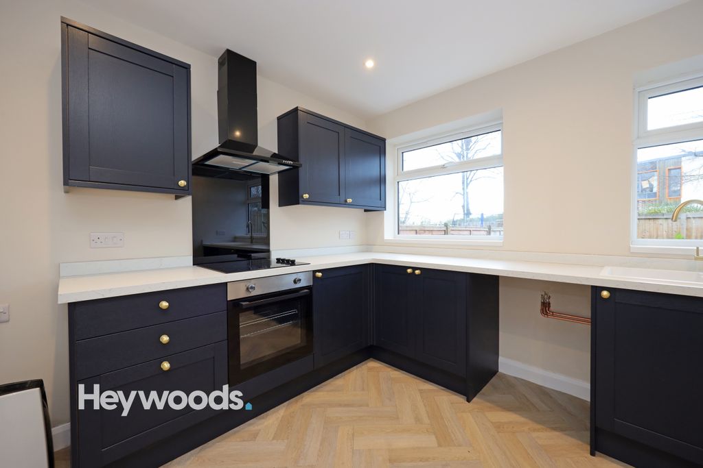 Property photo 3 of 21 0F1A5100