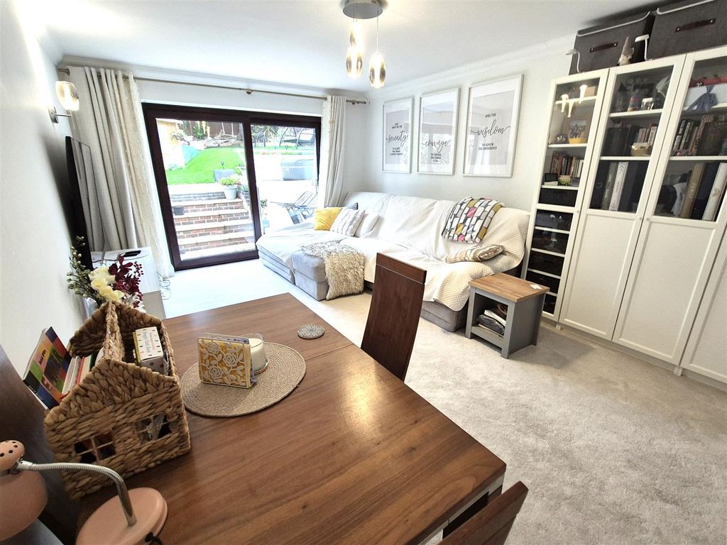 Property photo 3 of 14 116Viclo3.Jpg