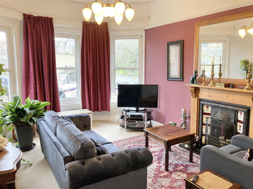 Property photo 2 of 12 Living Room