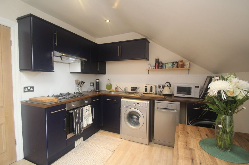 Property photo 2 of 10 Picture No. 03