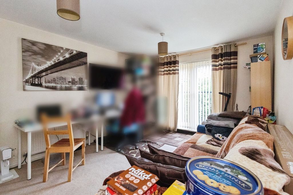 Property photo 3 of 14 Pbox-Img.Jpg