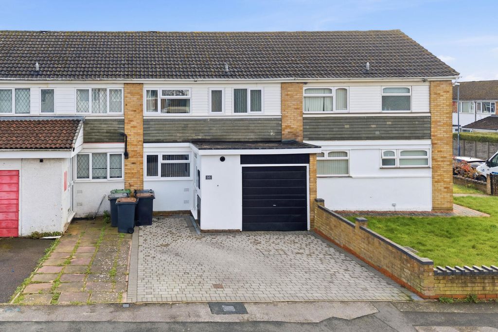 Property photo 1 of 21 Front (Exterior)