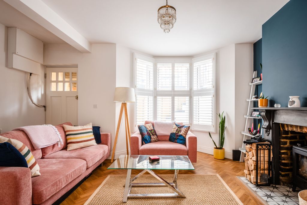 Property photo 3 of 18 3