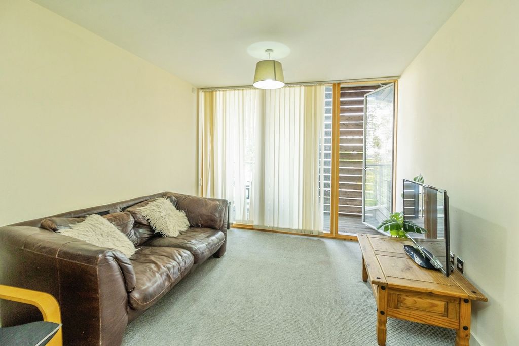 Property photo 3 of 16 Pbox-Img.Jpg