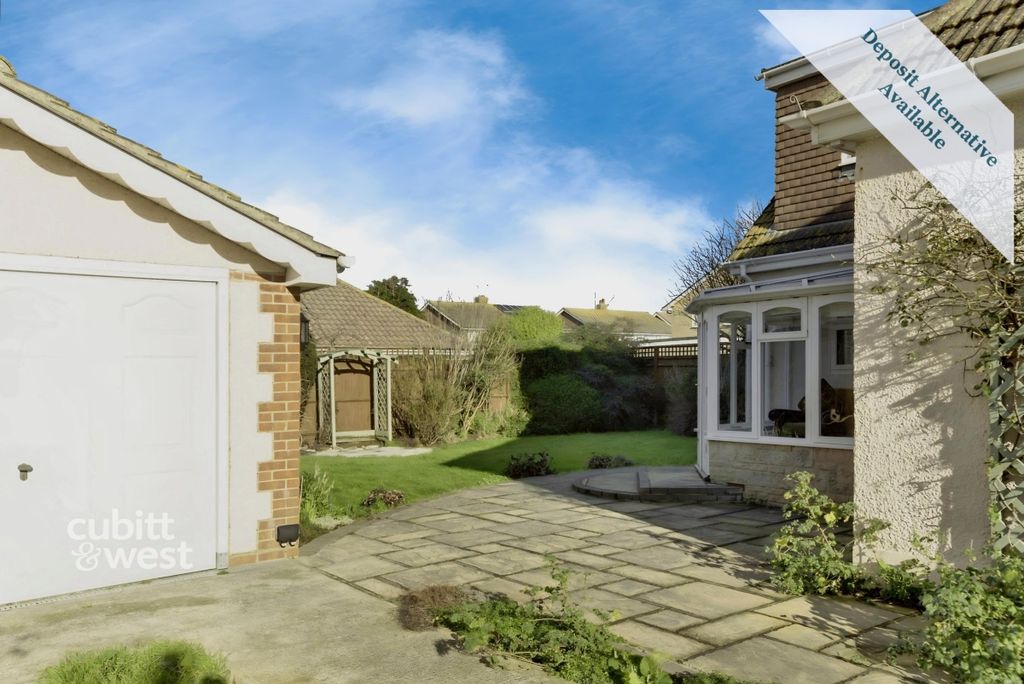 Property photo 2 of 28 Seafield - 22