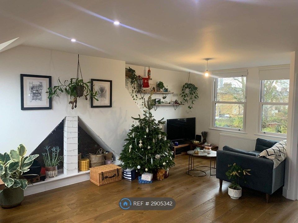 Property photo 2 of 8