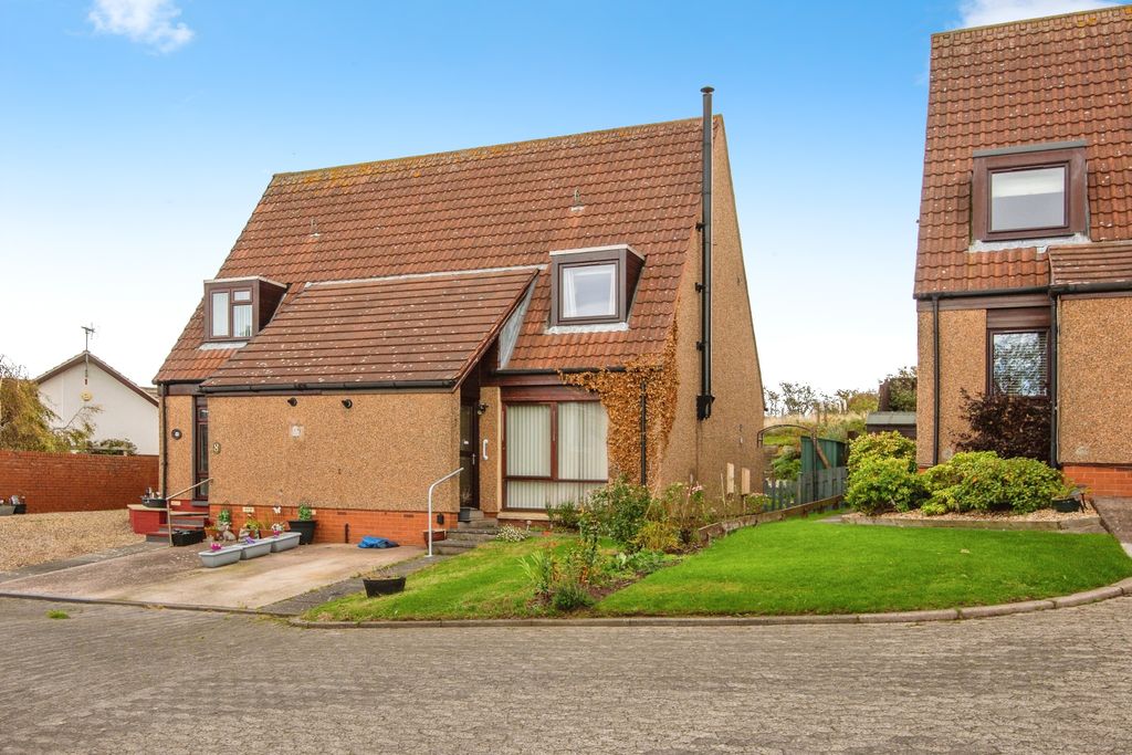 Property photo 1 of 15