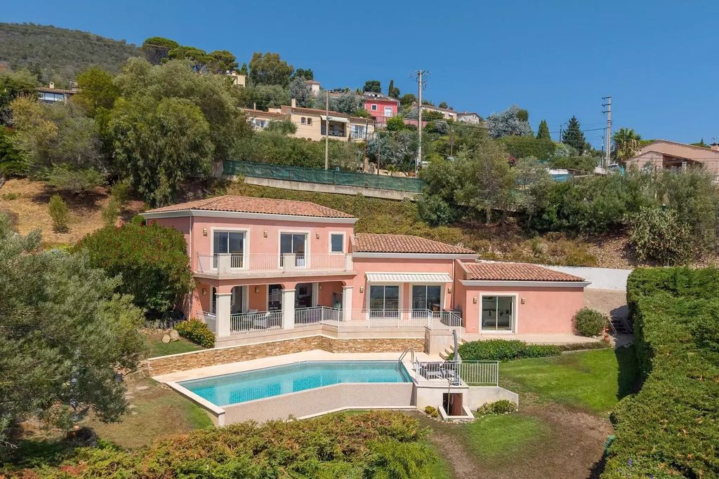 Property photo 1 of 8 France | Mandelieu-La-Napoule | 4 Bedrooms | 4 Bathrooms | 204.11 Sqm | €1,990,000